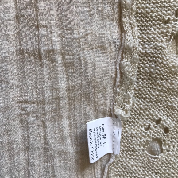 Boho Casual cardigan Short Sleeve Ivory with Chiffon Duster Back Panel - Picture 4 of 8